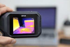 Low voltage swich gear should be inspected using thermal image