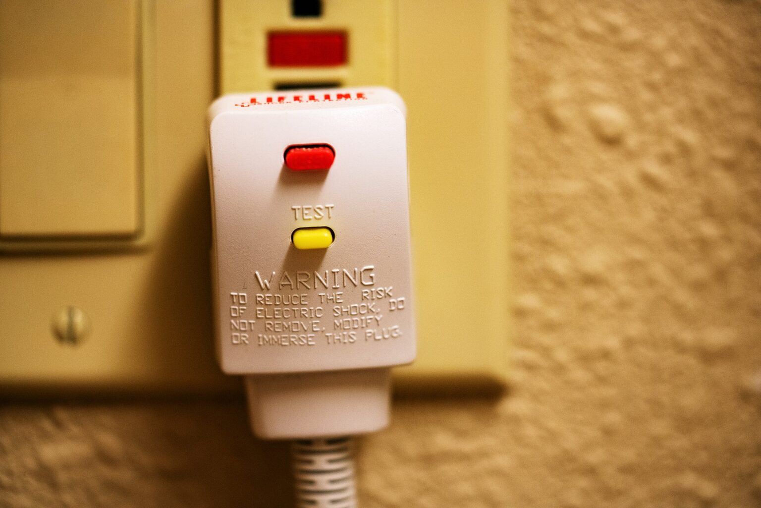 GFCI Breaker Working Principle, Testing, and Tripping?