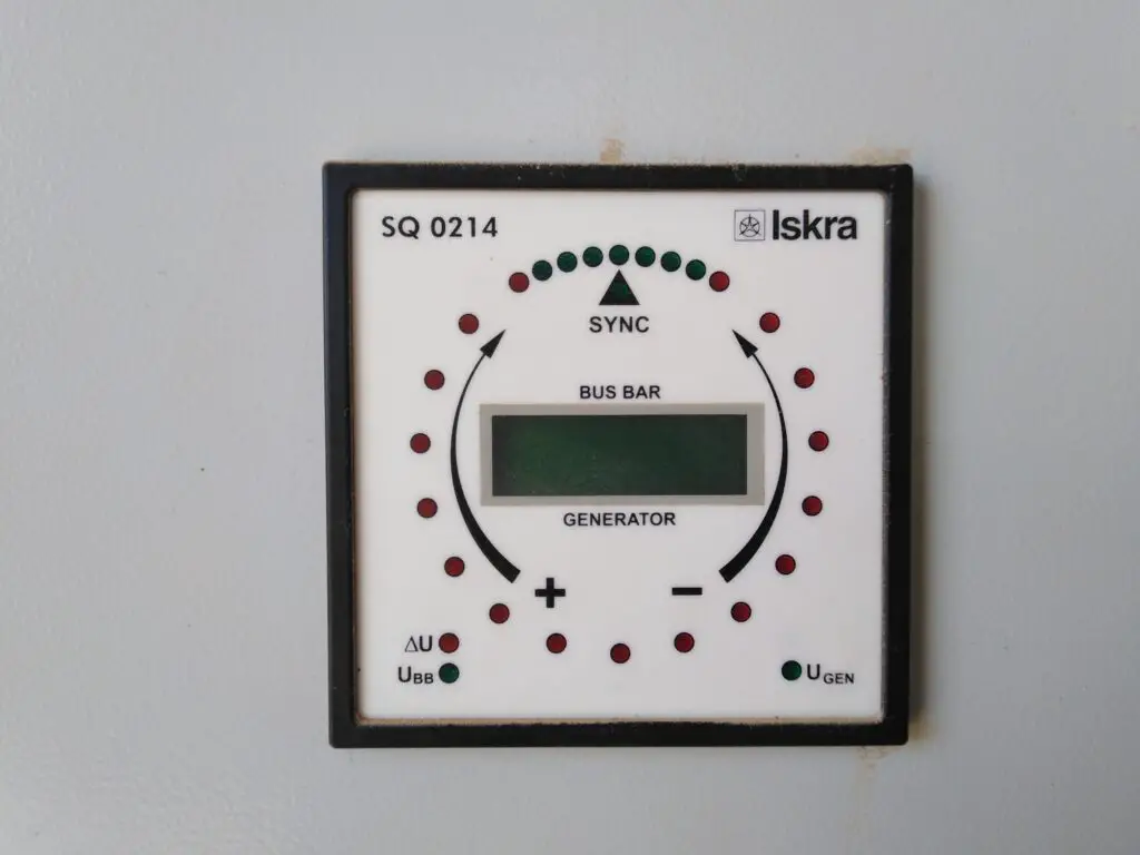 synchroscope meter for generator synchronization